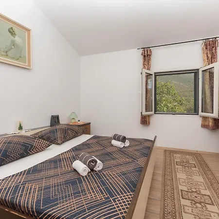 Frane Country house