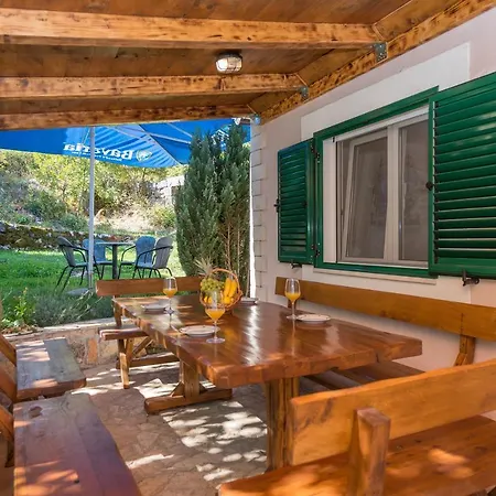 Frane בית כפרי *