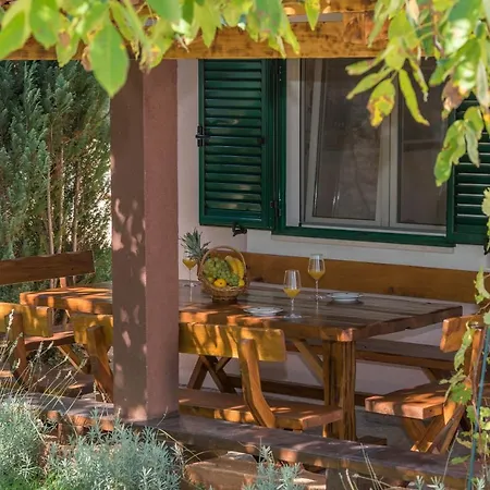 Frane Country house *